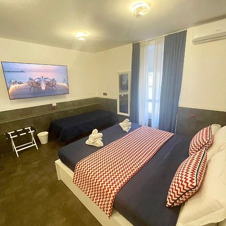 Yacht Club Angioino Hotell Napoli Eksteriør bilde