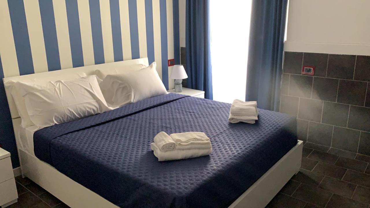 Yacht Club Angioino Hotell Napoli Eksteriør bilde
