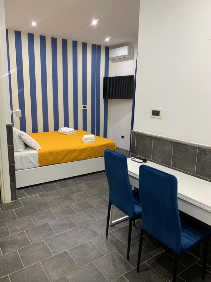 Yacht Club Angioino Hotell Napoli Eksteriør bilde