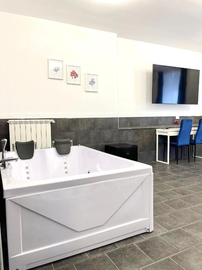 Yacht Club Angioino Hotell Napoli Eksteriør bilde