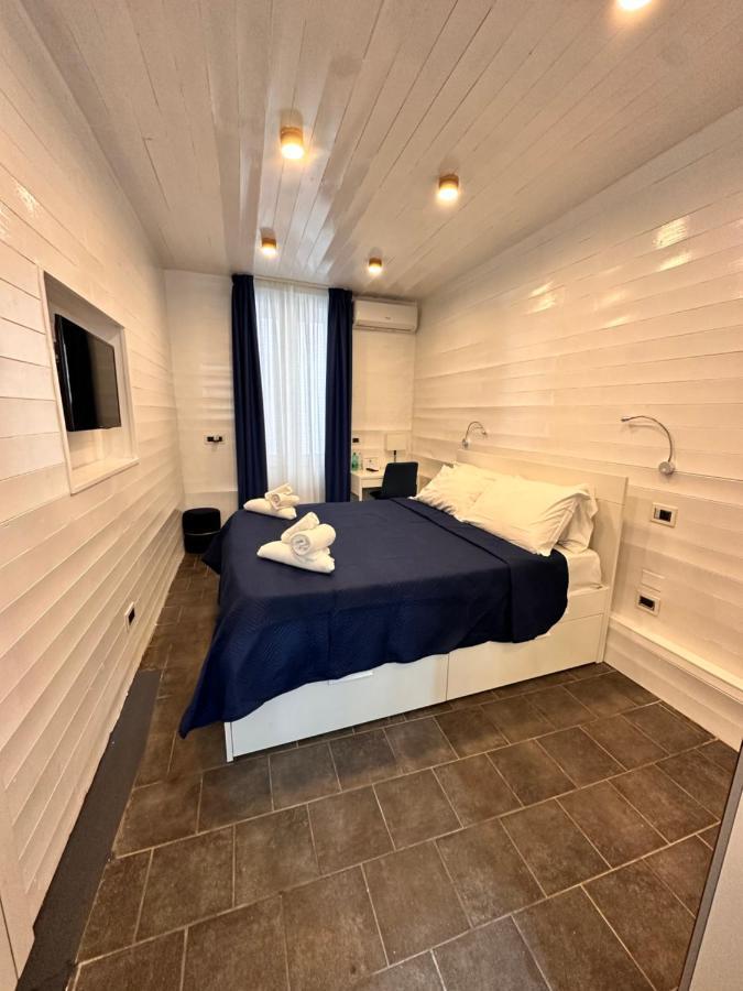 Yacht Club Angioino Hotell Napoli Eksteriør bilde